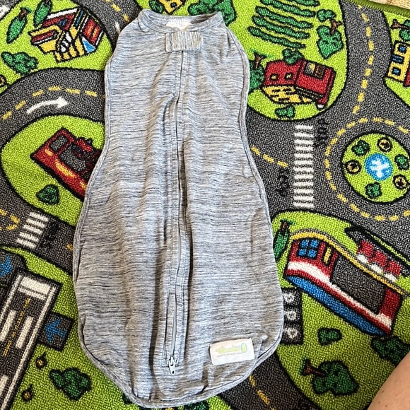 Swaddle - Picture 4 of 4